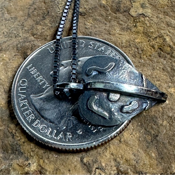 Vintage/Artisan Crafted Pendant & Chain - Stamped Sterling - Picture 2 of 9